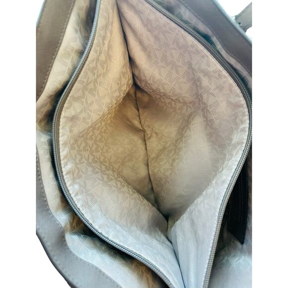 Michael Kors Women's Grey Jet Set Travel Meduim Handbag Zip Up Open Top Tote - Picture 8 of 9